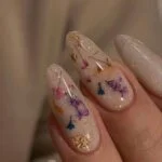 Read more about the article 10 Floral Nail Art Inspirations