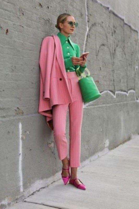 Read more about the article The 12 Latest Fashion Trends for 2023